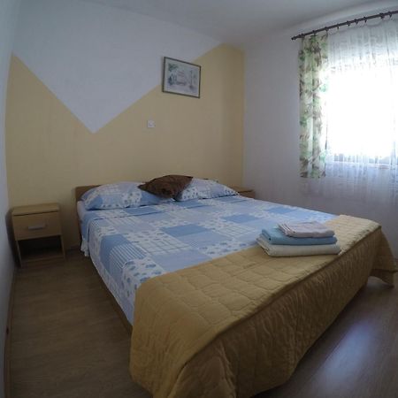Peach Apartment'S Repic Bibinje Dış mekan fotoğraf