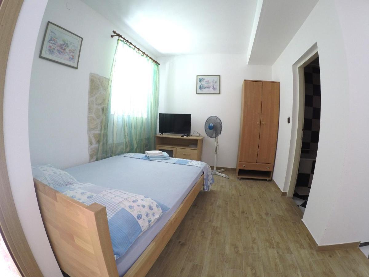 Peach Apartment'S Repic Bibinje Dış mekan fotoğraf